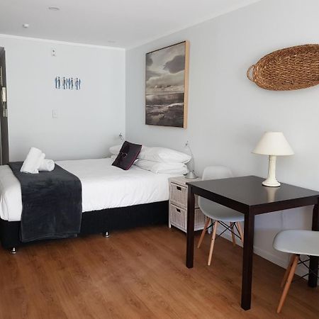 Capri On Pilot Bay Apartment Mount Maunganui Exterior photo