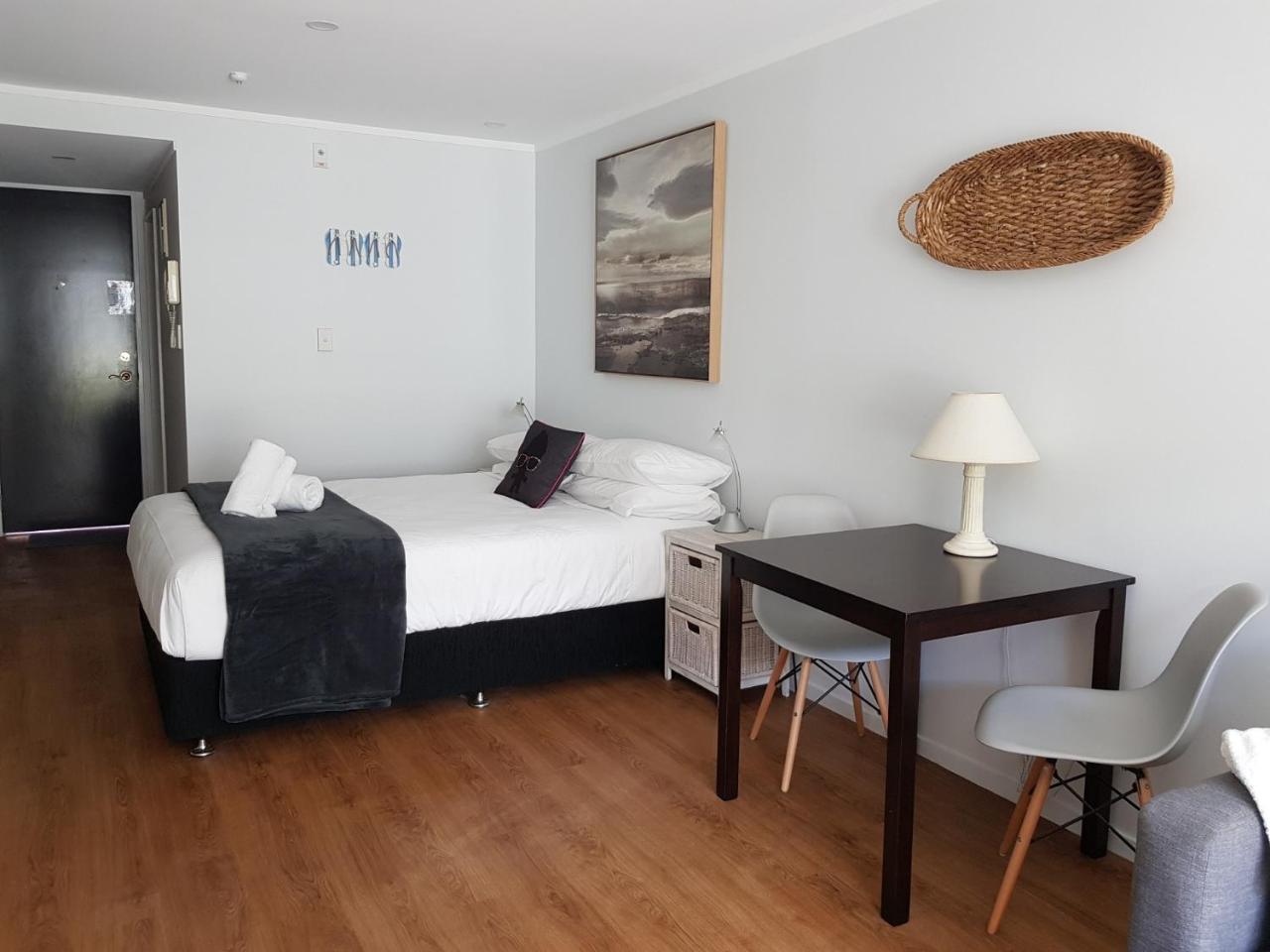 Capri On Pilot Bay Apartment Mount Maunganui Exterior photo