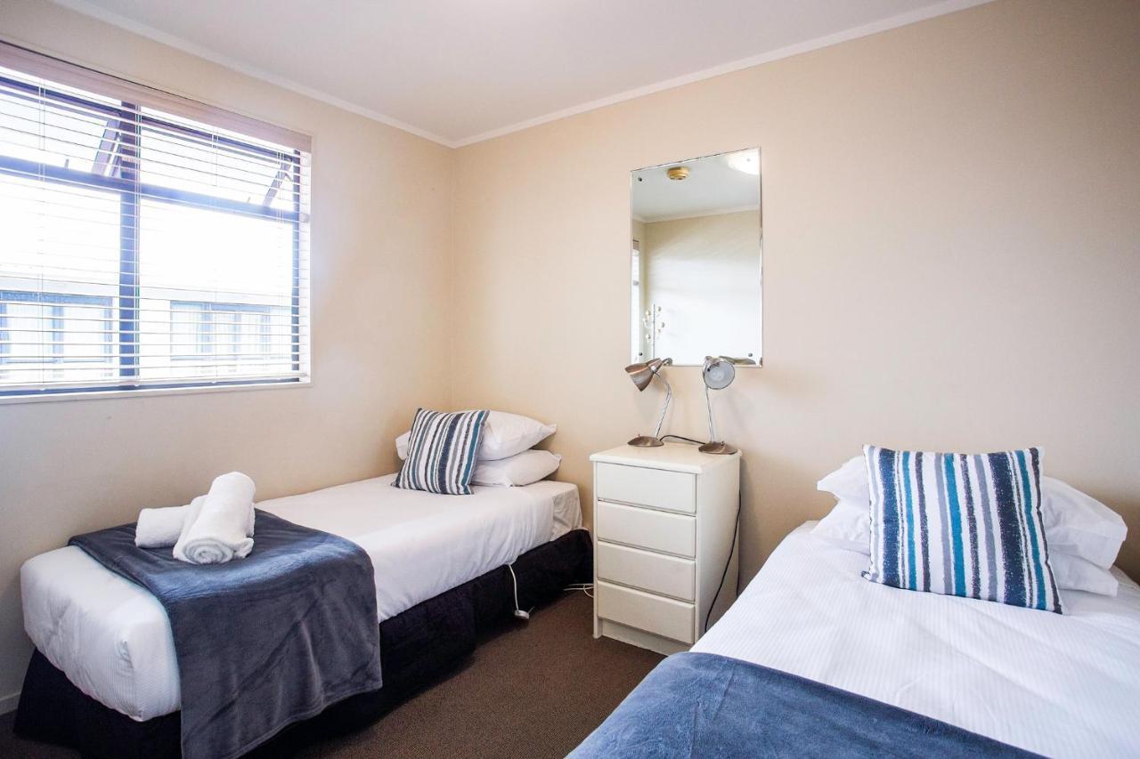 Capri On Pilot Bay Apartment Mount Maunganui Exterior photo